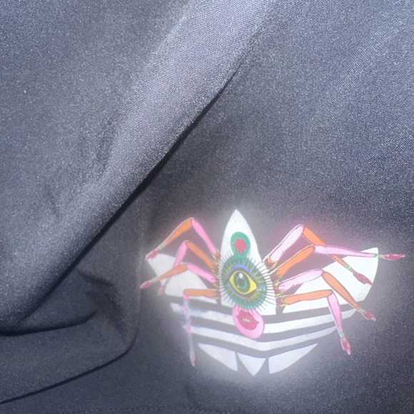 ADIDAS TANAAMI SHORT - Picture 3 of 6